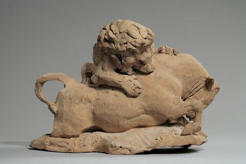 Taureau terrassé par un lion, image 5/18