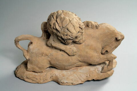 Taureau terrassé par un lion, image 14/18