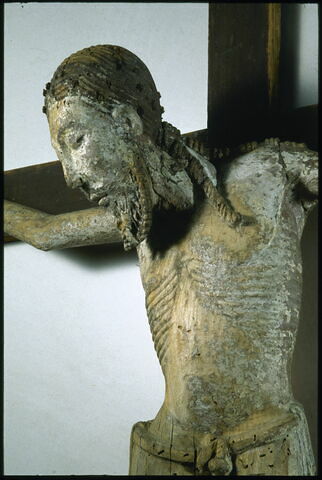 Christ en croix, image 9/15