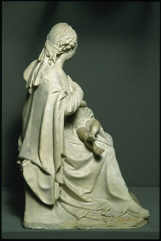 Vierge assise allaitant l'Enfant, image 4/8