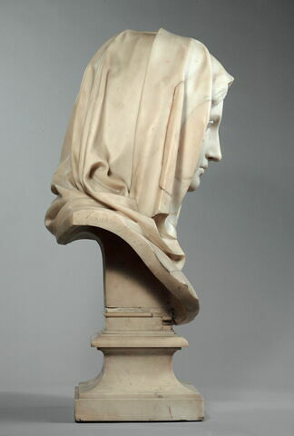 Vestale, image 8/11