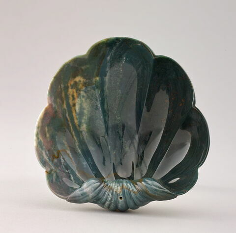Coupe en forme de coquille, image 2/3