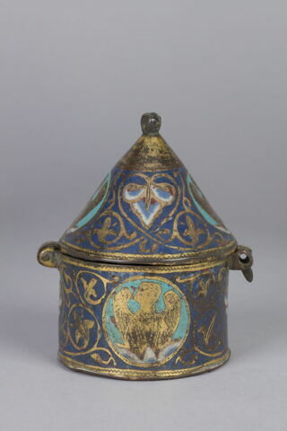 Pyxide à décor de fleurons et d'anges, image 2/5
