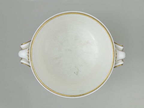 Seau à demi-bouteille ordinaire d'un service offert par Louis XV à Marie-Caroline de Naples (Charlotte-Louise), image 2/12