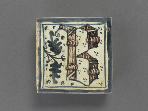 Carreau : lettre B gothique