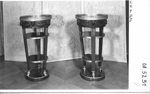Guéridon décoré de têtes de bélier, d'une paire avec OA 5231 BIS, image 6/7