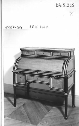 Secrétaire à cylindre, image 2/2