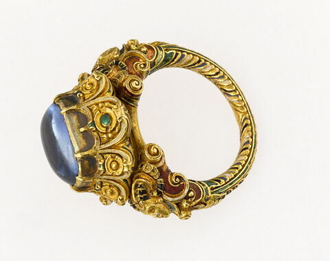 Bague en or avec saphir, image 9/17