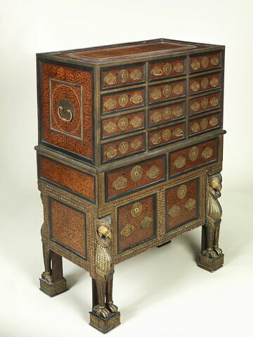 Cabinet indo-portugais, image 8/11