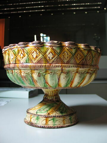 Grande coupe à pied godronnée, image 8/11