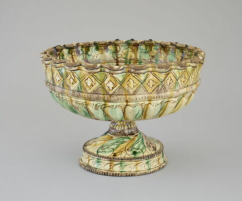 Grande coupe à pied godronnée, image 2/11