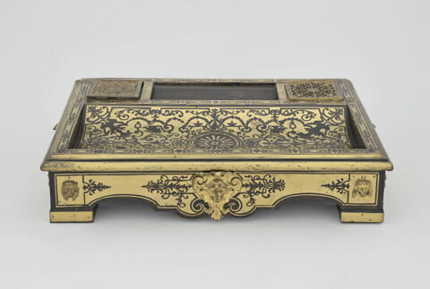 Ecritoire à fond de cuivre marqueté d'écaille, image 2/6