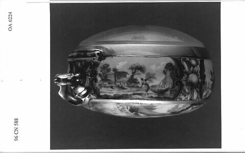 Montre ronde, image 11/17
