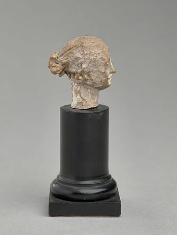 Tête de tanagréenne, image 3/4