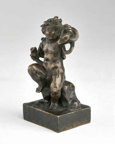Statuette : Hercule enfant étouffant un python, image 3/4