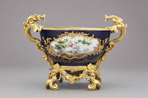 Jatte, du même service que les numéros précédents, image 3/4