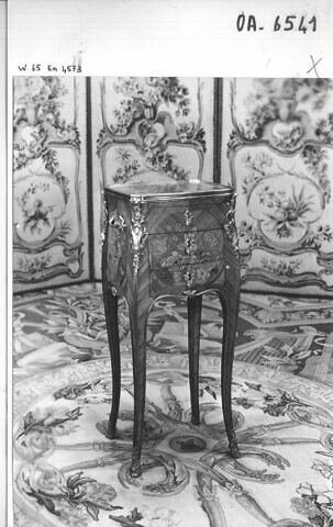 Petite table à ouvrage, image 11/13
