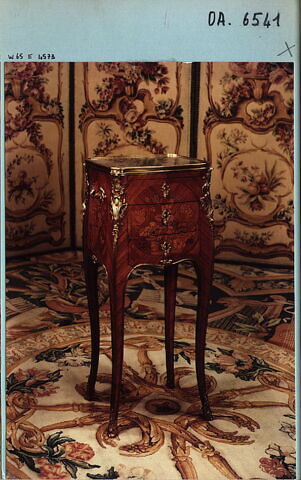 Petite table à ouvrage, image 10/13