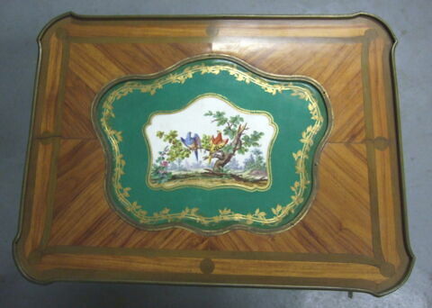 Table, image 3/6