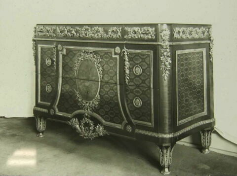 Commode de la Chambre de Marie-Antoinette à Marly, image 12/12
