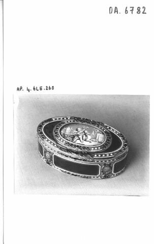 Tabatière, image 2/2