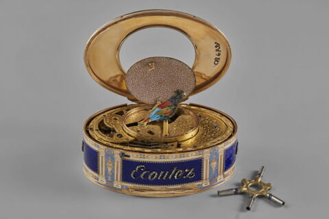 Boîte à musique de forme ovale, image 10/17