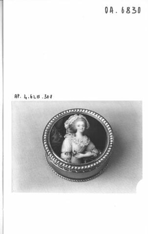 Bonbonnière, image 2/2