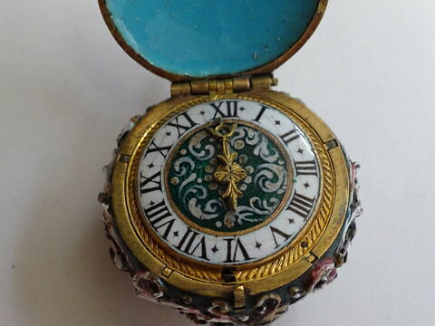 Montre ronde, image 2/9