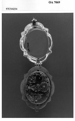 Montre ovale lobée, image 7/8