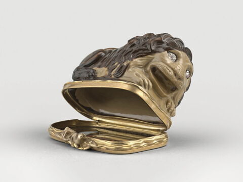 Tabatière en forme de lion