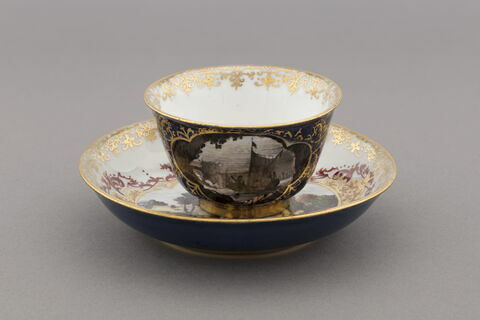 Tasse à thé et soucoupe, d'un service (OA 8074-8090), image 4/5