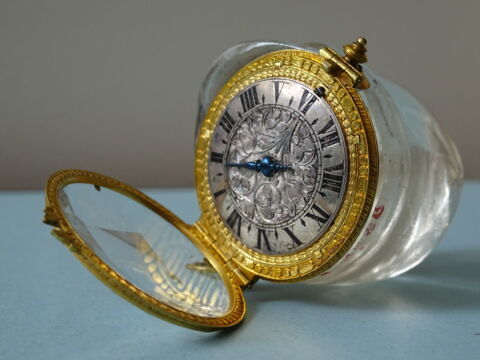 Montre en forme de tête de mort, image 4/6