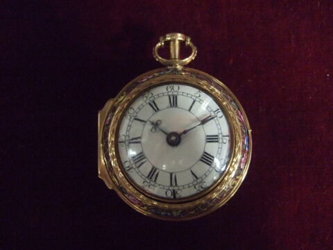 Montre ronde à double boitier, image 2/2