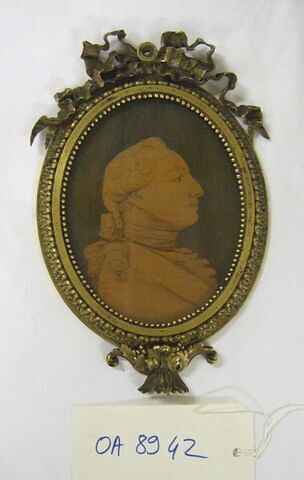 Médaillon : portrait de Louis XVI de profil