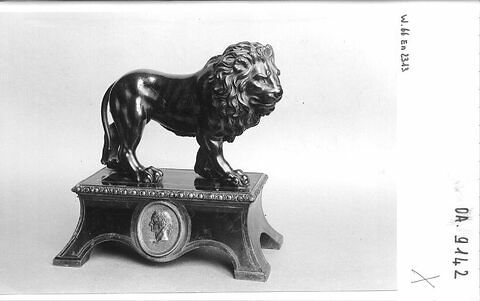 Statuette : lion, image 1/1