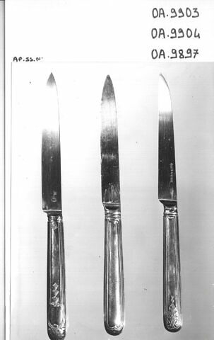 Un couteau à dessert, image 3/3