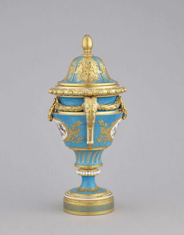 Petit vase Fontanieu, d'une garniture (OA 10939 à OA 10941), image 3/7