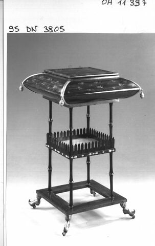 Table à ouvrage, image 2/7