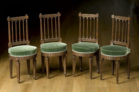 Petite chaise, d'un ensemble de quatre (OAP 107 à OAP 110), image 5/6