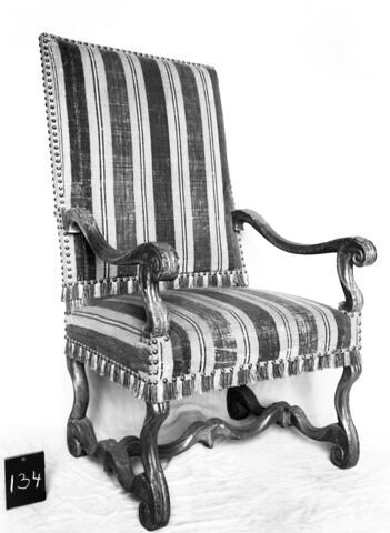 Fauteuil, d'une suite de six (OAR 134 à 139), image 3/4