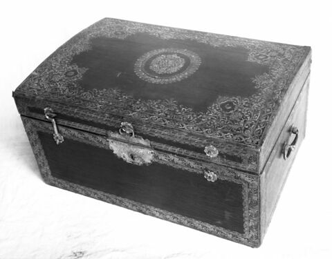 Coffre de voyage rectangulaire aux armes de Marie-Antoinette, dauphine de France (armoiries rapportées), image 13/13