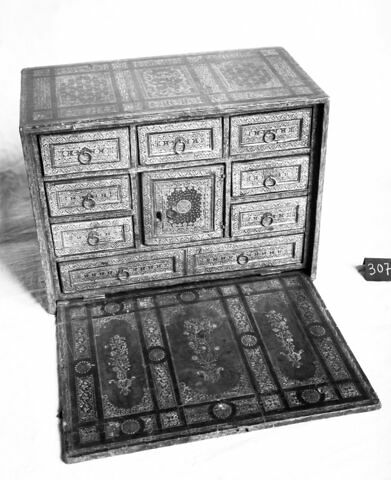 Cabinet, image 11/11