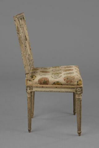 Chaise de bois à décor de lyre découpée à jour, image 4/5
