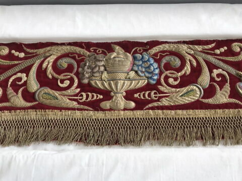 Fragment de parement d'autel, image 6/14