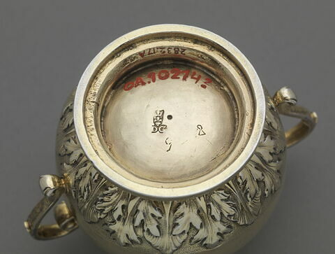 Pot de toilette d'une paire (OA 10214 3) associé à la gantière OA 10214 1, image 2/4