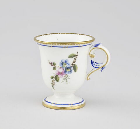Tasse à glace, d'un ensemble de vingt-cinq (TH 926 à 950), d'un service (TH 809 à 1066), image 5/6
