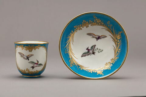 Gobelet calabre et soucoupe, d'une paire (TH 1258), image 5/17