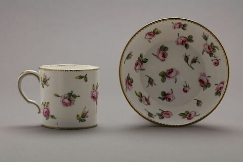 Tasse et soucoupe