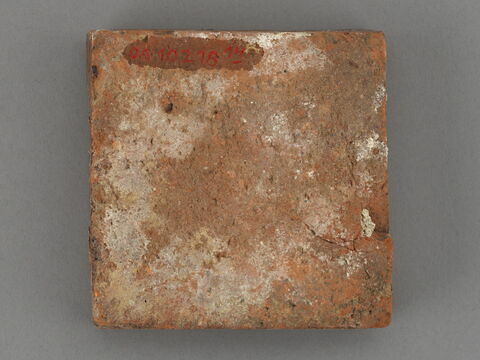 Carreau de pavement bicolore, d'un ensemble de trois (OA 10218 12 à 14), d'un groupe de trente-trois (OA 10218 1 à 31 bis), image 2/2