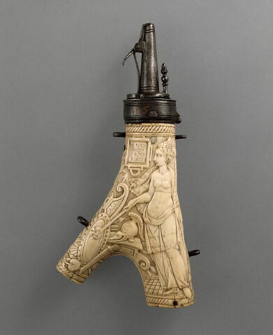 Poire à poudre : La Paix mettant le feu aux armes / Neptune (ou Allégorie de la Navigation ?), image 3/7